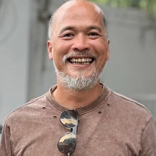 Hồ Việt